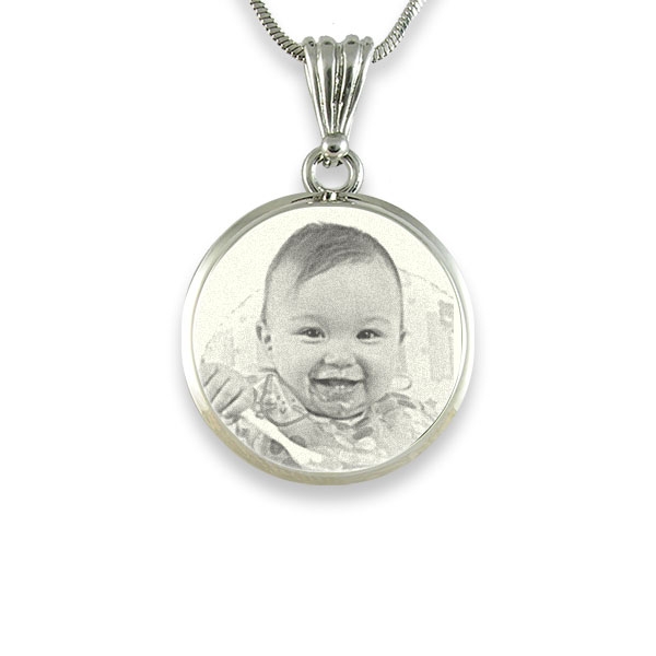 925 Sterling Silver Photo In Circle Pendant Necklace - Handmade By AOL Special