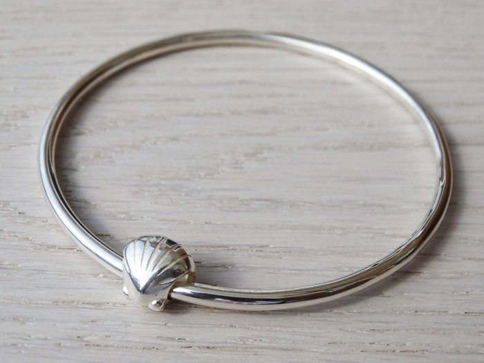 Solid Silver Bangle &amp; Silver Seashell Bead - Sterling Silver